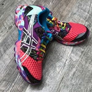 ASICS Gel-Noosa Tri 8 Road-Running Shoes 6.5